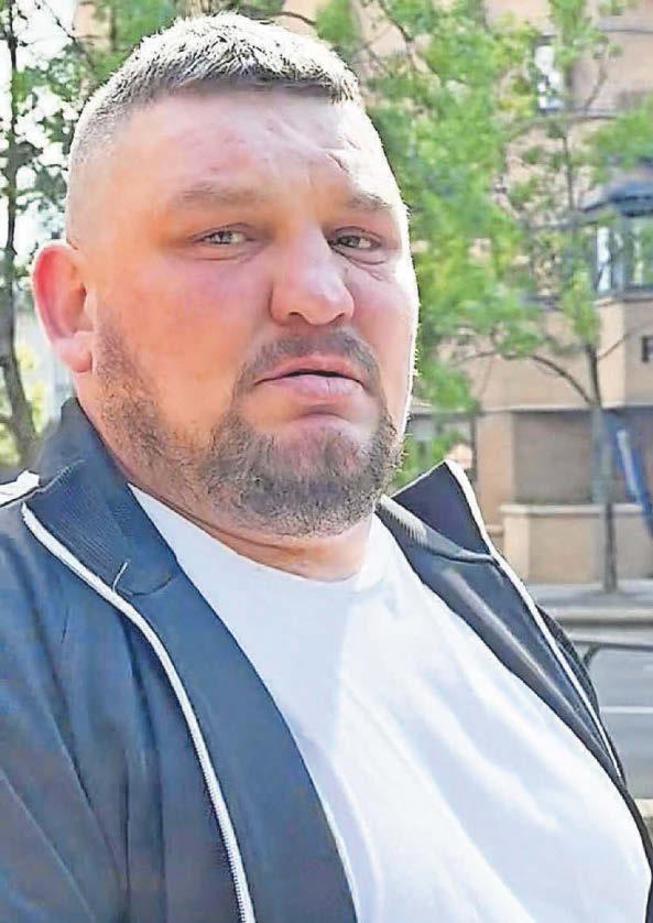 Man walked into shop and punched customer at till
