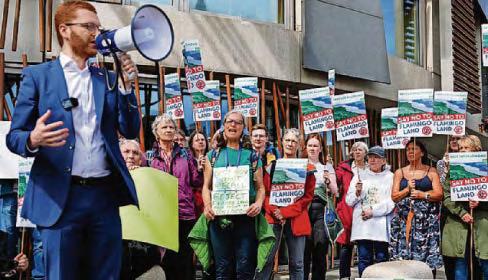 50,000 AGAINST 'SUPER RESORT'