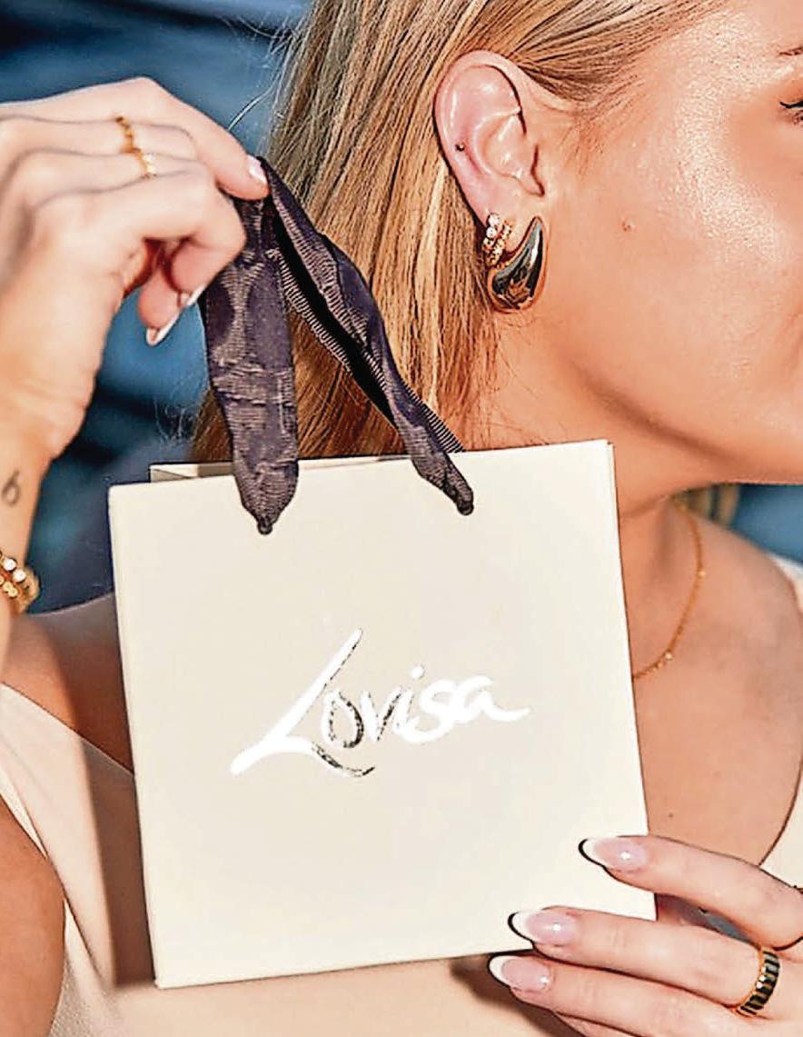 New stores to open at shopping centre