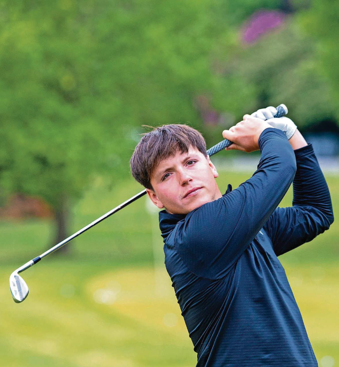 Ross celebrates win in Arnold Palmer Cup