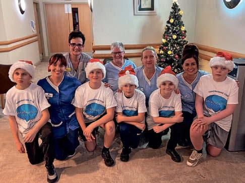 'Denny 5' spread festive cheer at hospice