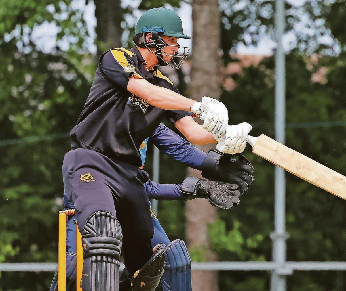 Moulton's the man to keep Leek out in front with six wicket haul