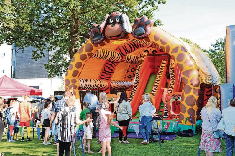 Final preparations at Hamilton Park for family race day