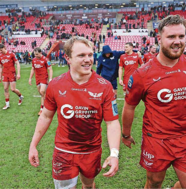 PROP SAM SIGNS SCARLETS DEAL