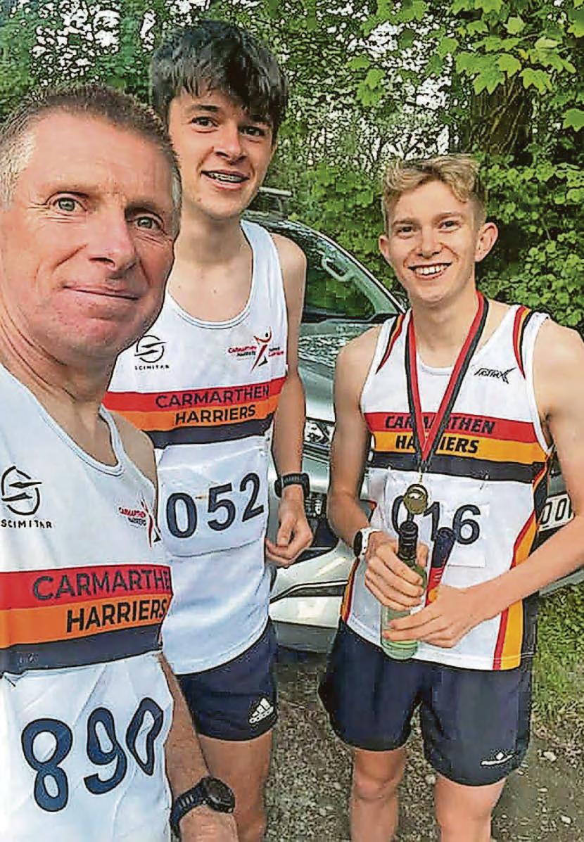 THOMAS TAKES JUNIOR TITLE