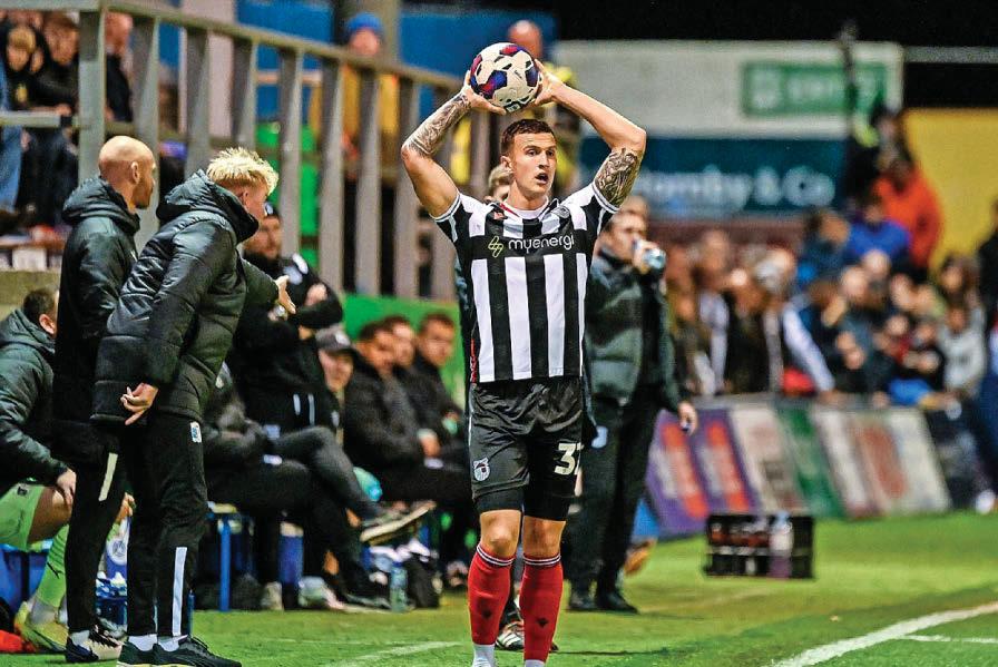 PILGRIMS SIGN TWO NEW FACES