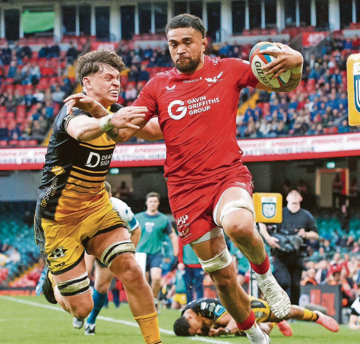 SPIRITED SCARLETS STAY IN CONTENTION