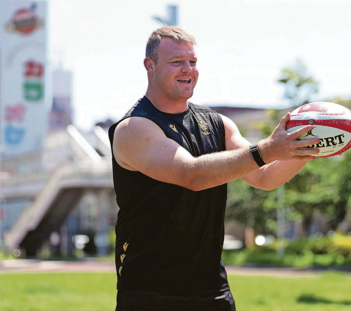 PERFORM OR WE'RE OUT, WARNS LAKE