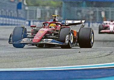 Hamilton won't 'apologise for being a fighter'