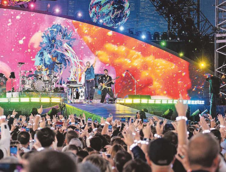 'A mega show of the sort never before seen in the city'