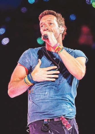 Chris Martin talks about viral kiss cam 'debacle' at Hull show