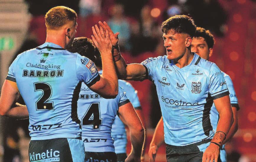 In-form Saints march on as Hull's play-off ambitions take a hit