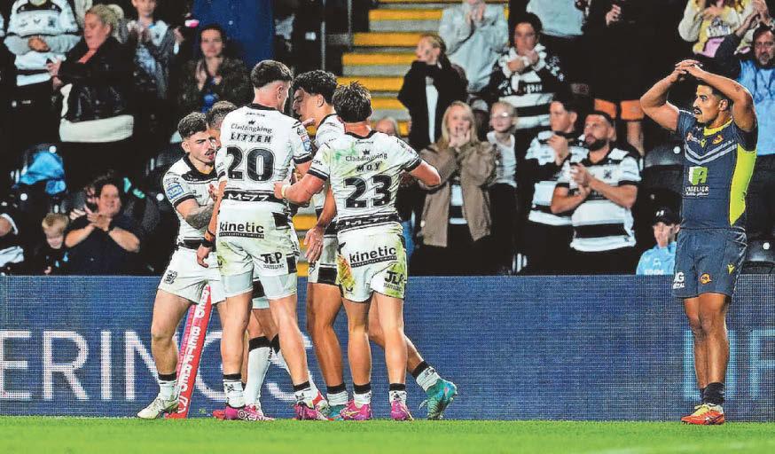 Hull's season ends in heartache as Dragons hold on for victory