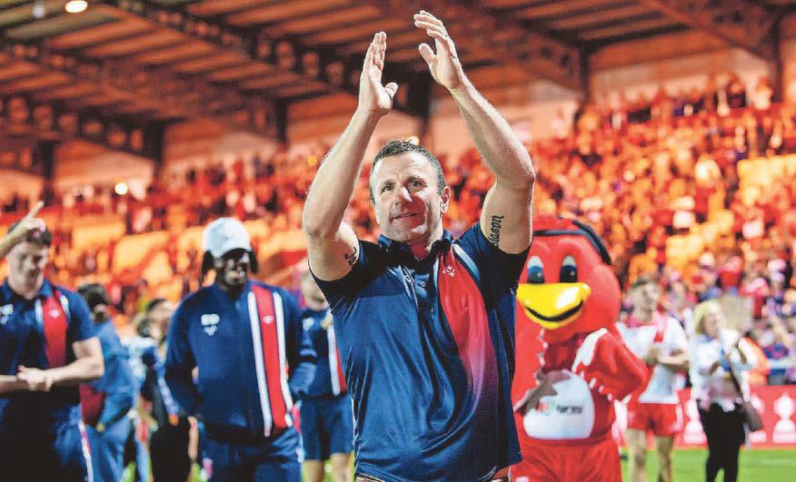 Robins' class of 2025 complete double on night to remember