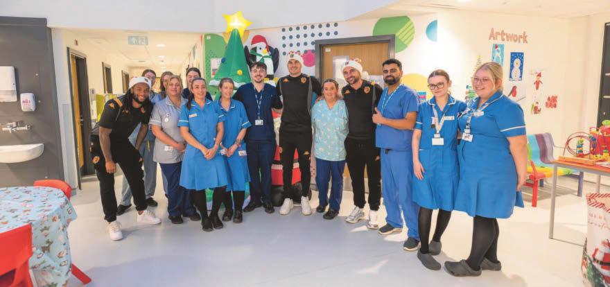 City stars spread Christmas cheer!
