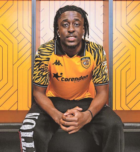 Tigers snap up Leeds' Debayo