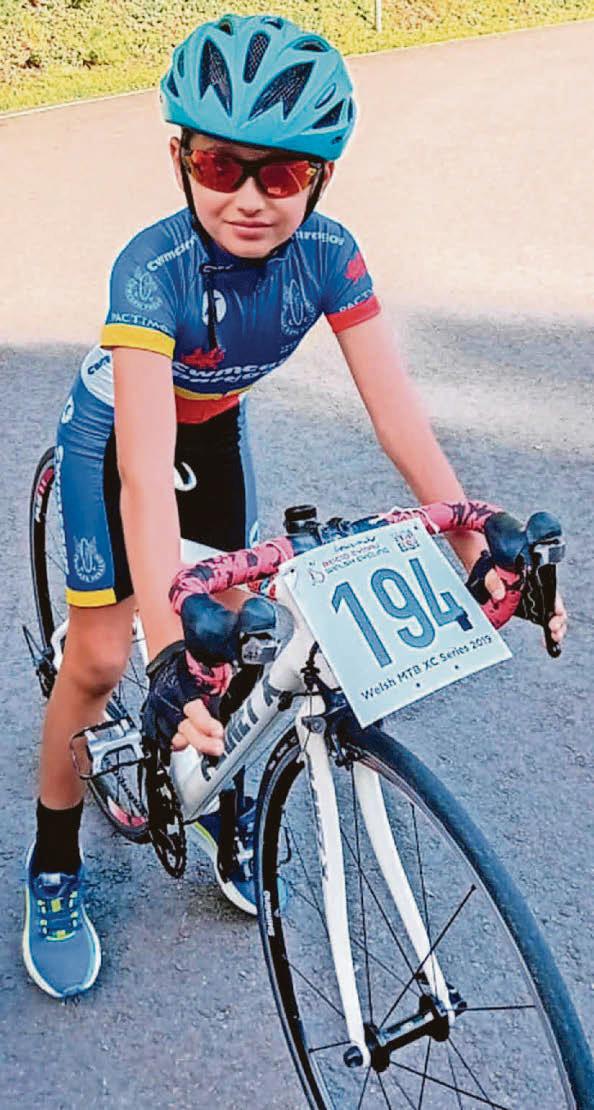 Young cyclist 'was hit by car and left in the road'
