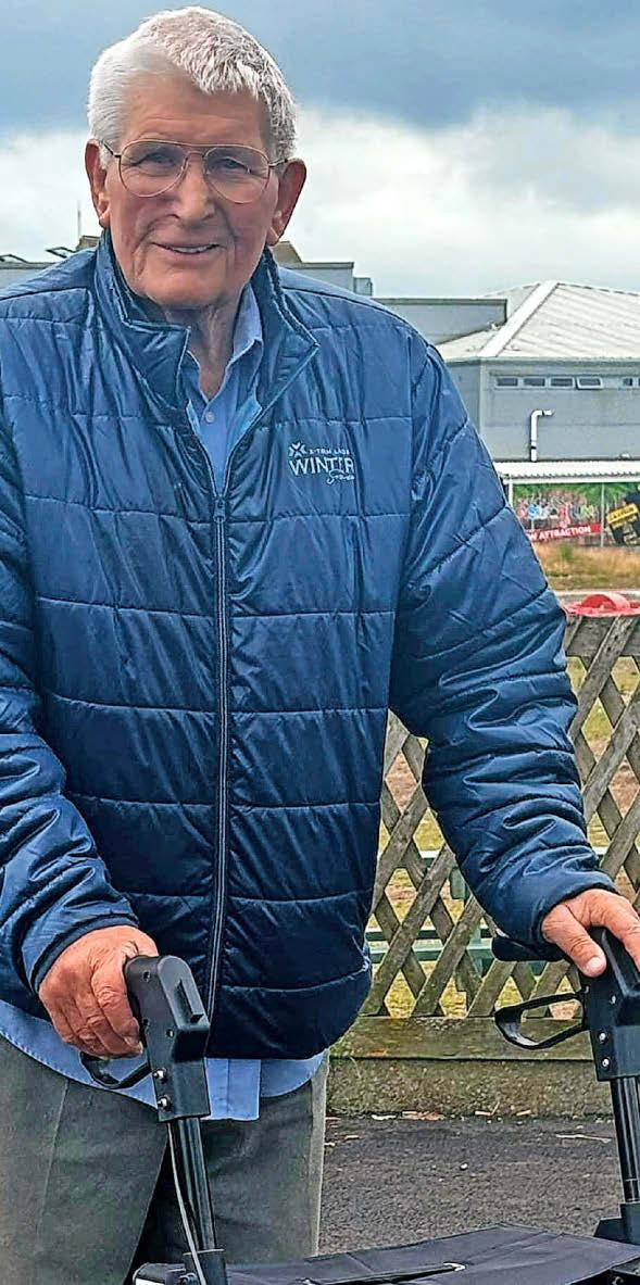 Grandad, 86, is fined £250 by litter warden for spitting out a leaf while out in Skegness
