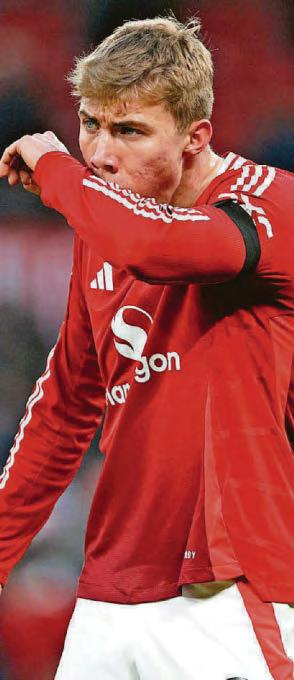 Forwards facing fight to start as Amorim tinkers