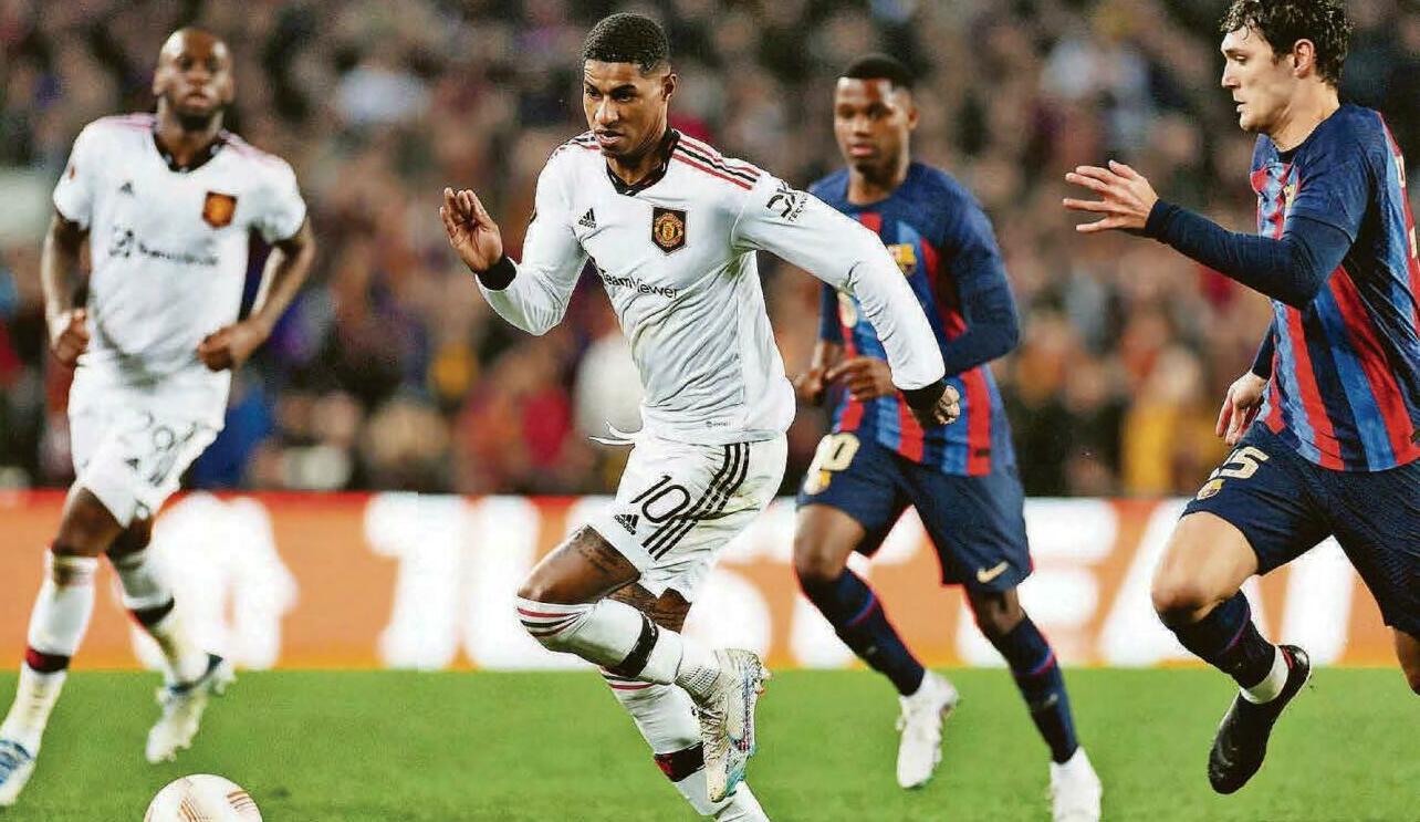 Rash matches to keep Barca dream alive
