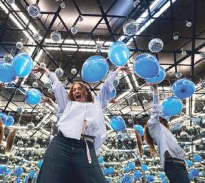 EXPERIENCE THE ULTIMATE TEAM-BUILDING DAY OUT AT MUSEUM OF ILLUSIONS MANCHESTER