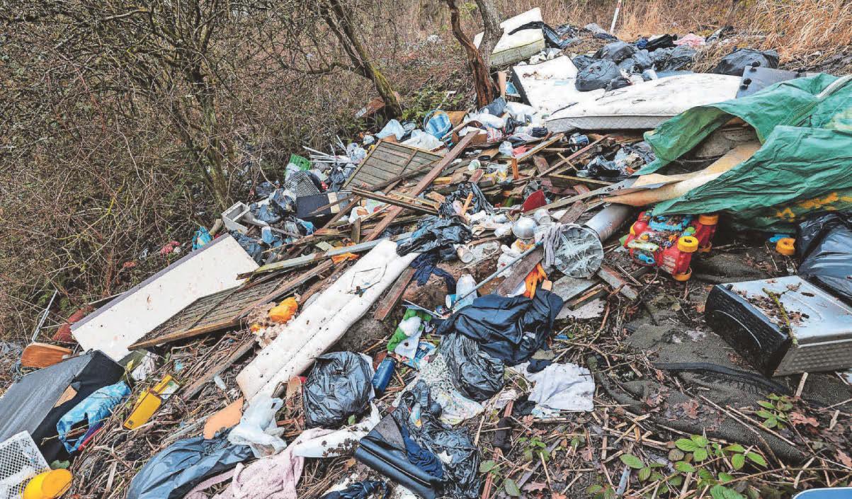 Residents disgusted by rubbish 'avalanche'
