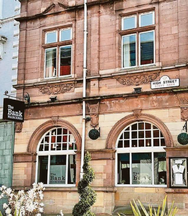 Restaurant offers to pay parking bills after car ban