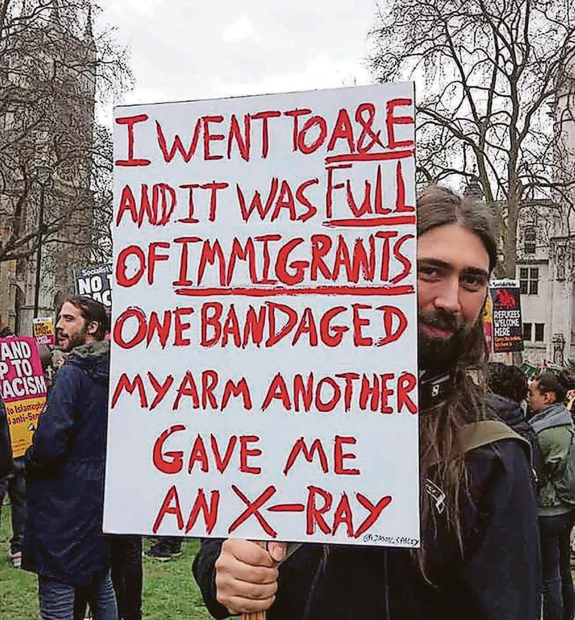 Effaith erchyll rhagfarn