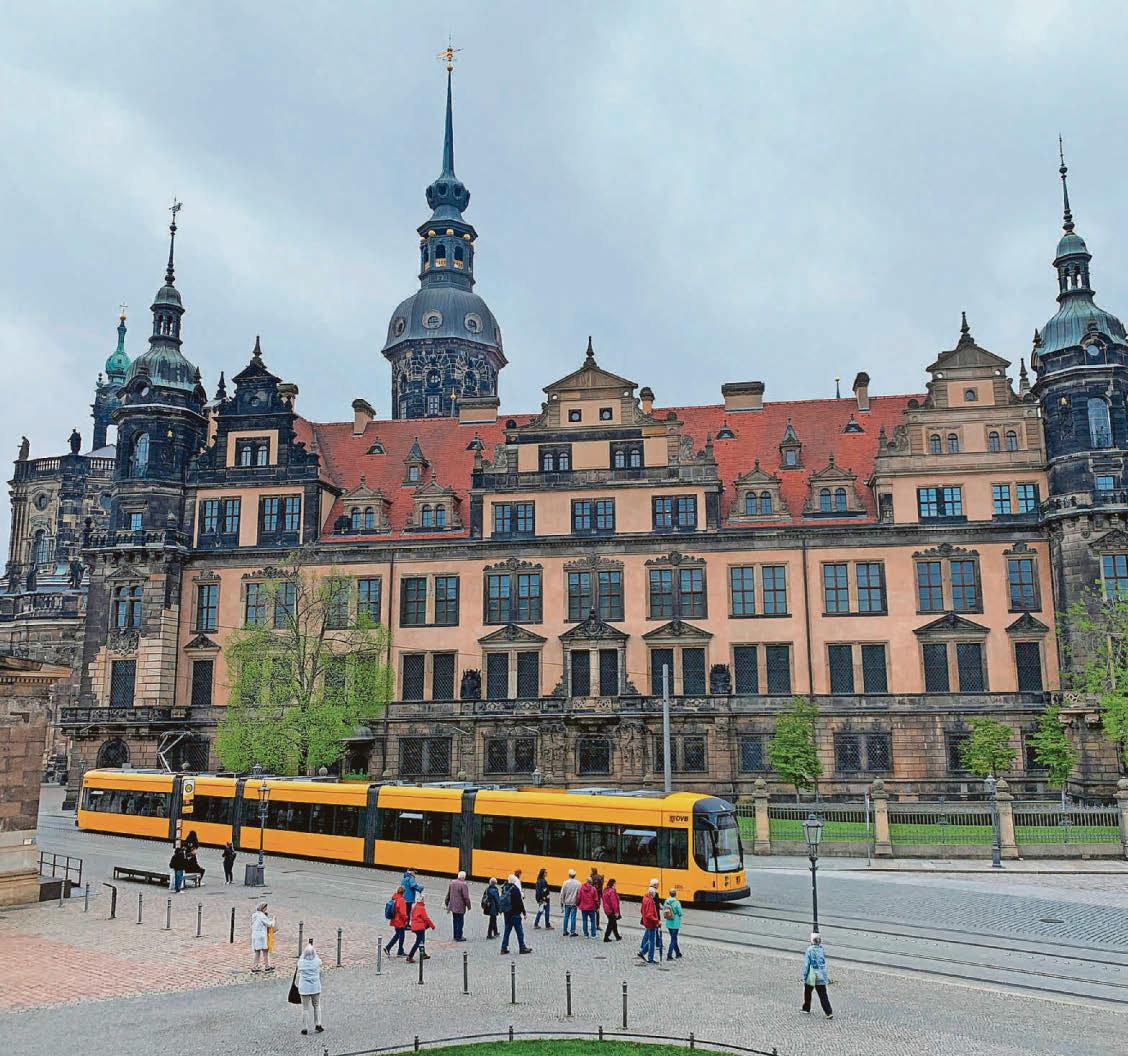 Dinas a gafodd ei bomio