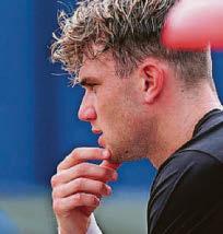 Draper relishing top-two rivalry