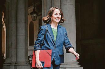 Welfare reforms 'push 150,000 into poverty'