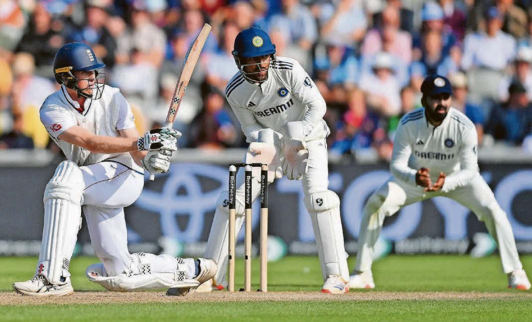 Crawley and Duckett put England in charge