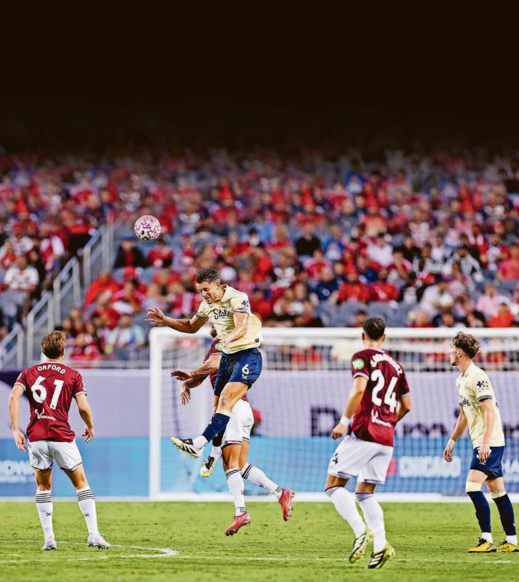 Keane relishing the return to fitness of defender Tarkowski