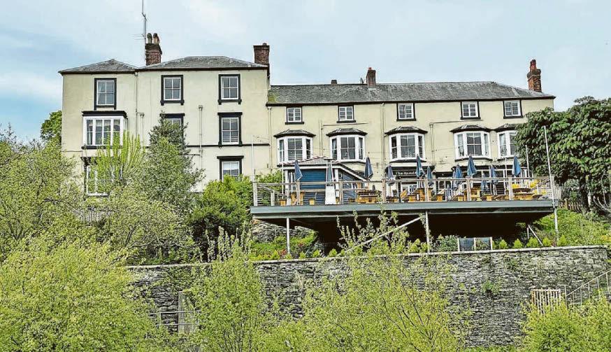 'Iconic' North Wales hotel sold to international investor