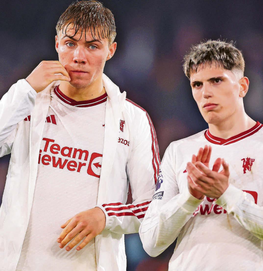 UNITED CAREER LOOKS OVER FOR PAIR