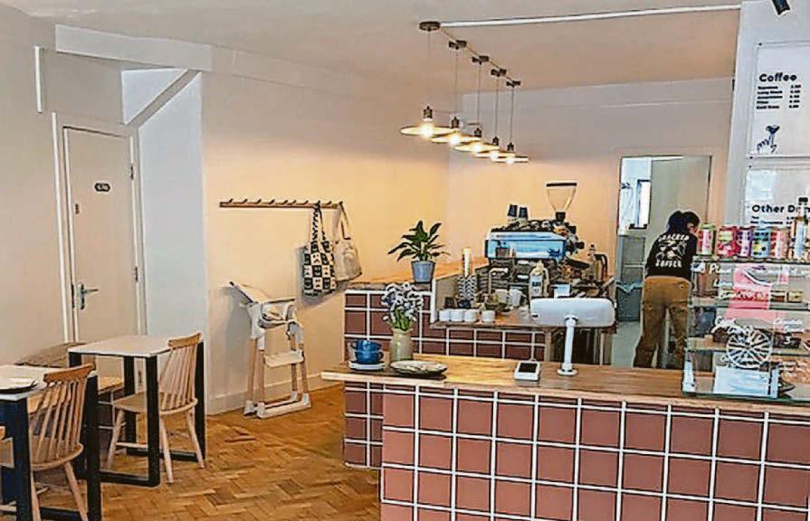 Cracked Coffee, Mold