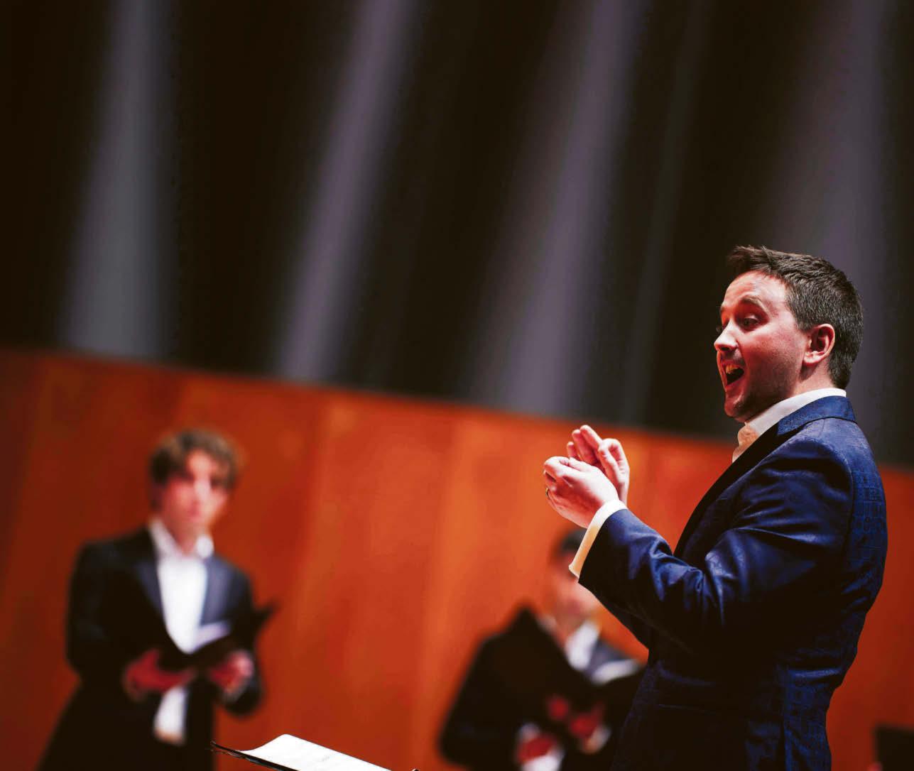 N.Wales conductor who overcame deafness in global spotlight