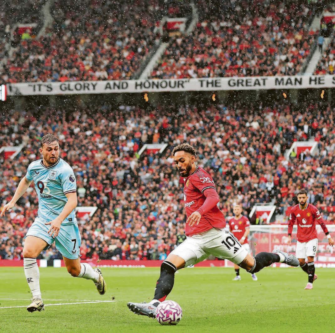 Amorim is boosted by pair's return for the clash against Chelsea