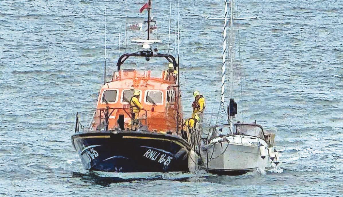 MAYDAY CALL AS YACHT DRIFTED TOWARDS ROCKS