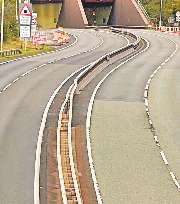 Tunnel closure sparks hours of chaos on A55