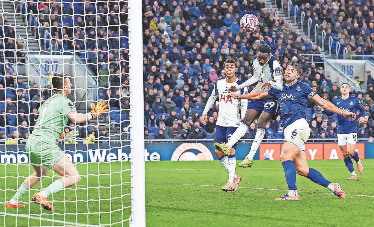 Spurs inflict first defeat on Toffees at their new home