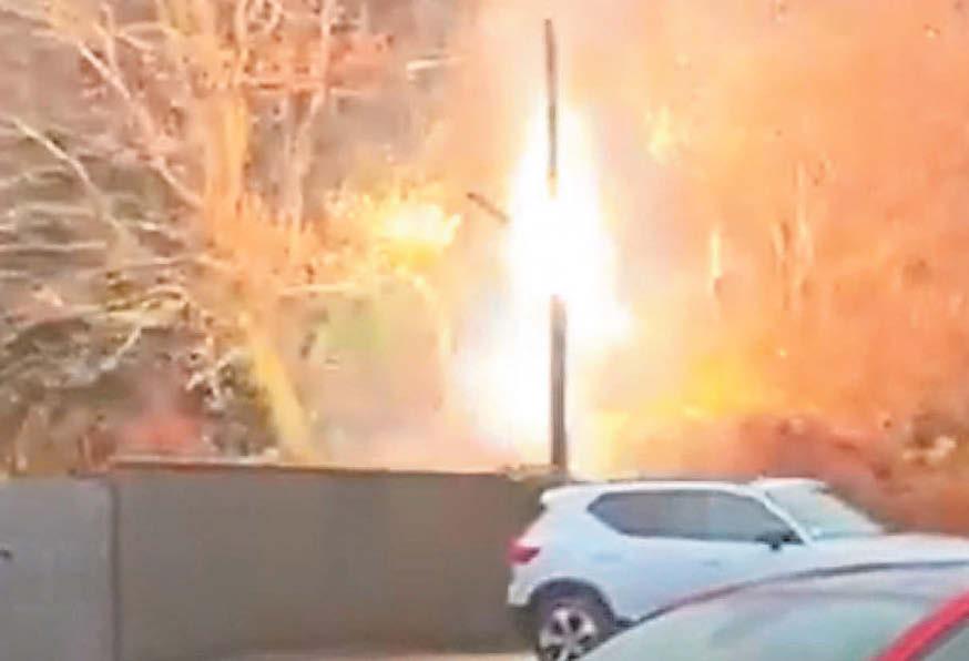 SPECTACULAR FIRE ON OVERHEAD ELECTRICAL POST