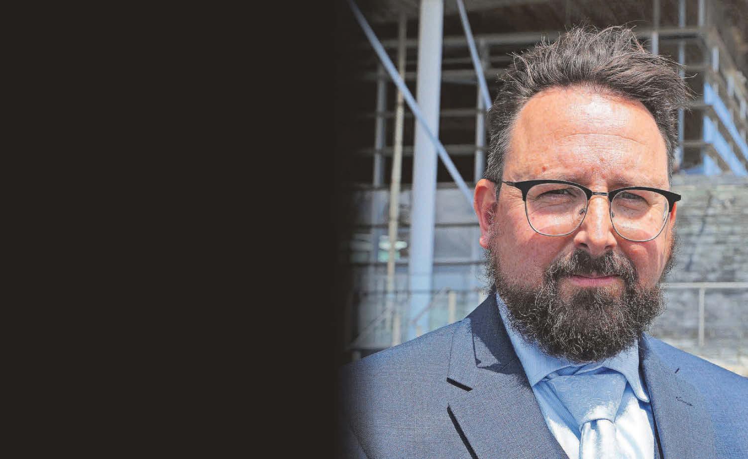 Respected politician Hefin took his own life, coroner rules