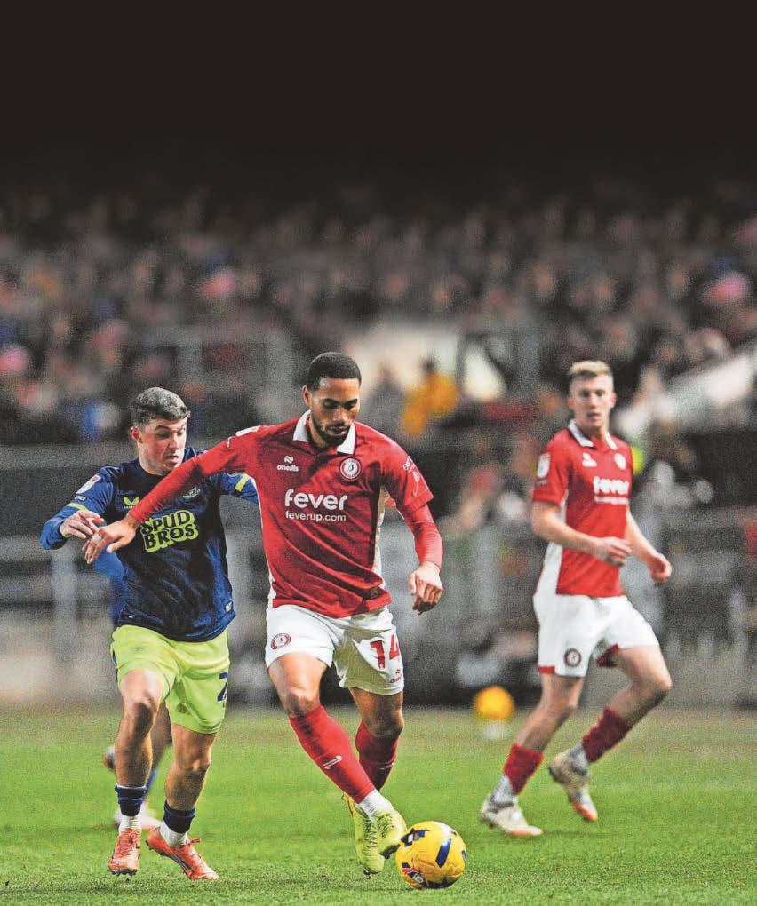 Defender Vyner offers experience for play-off push