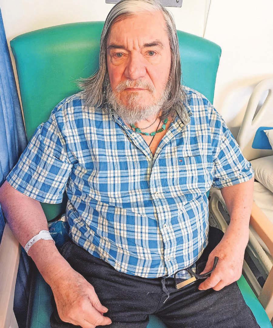 Man 'sent home alone' from hospital despite not being able to walk