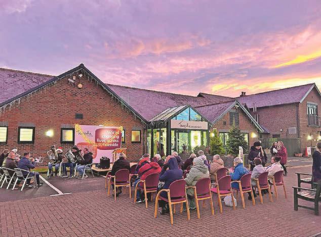 Hospice tree shines light on a time of reflection for loved ones