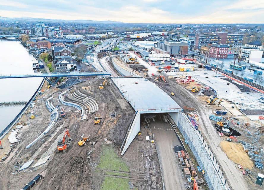 Continued road closure comes in for criticism