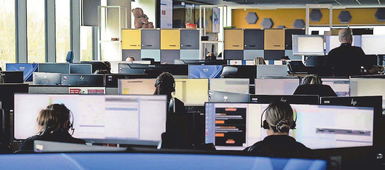 Staying calm and in control with the 101 and 999 call handlers