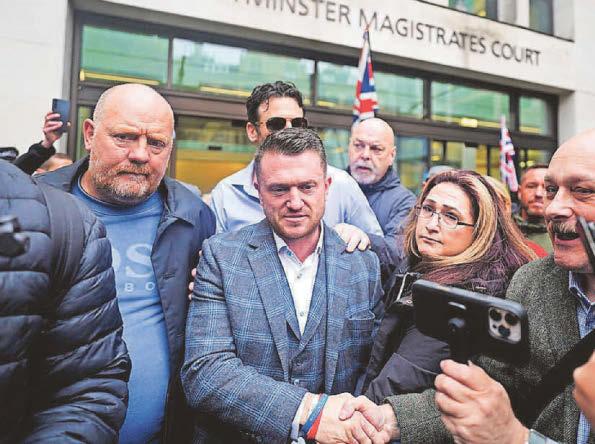 Robinson trial verdict delayed as anti-Islam activist flies to Israel