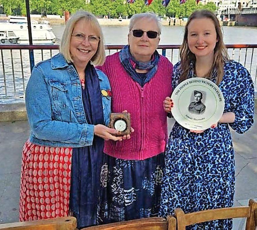 Watch reunited with family of soldier after 80 years